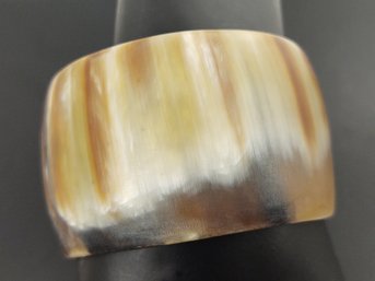 HIGH END DESIGNER ASHLEY PITTMAN NATURAL HORN BANGLE BRACELET