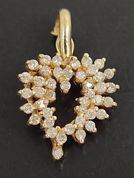 BEAUTIFUL 14K GOLD 0.75ctw DIAMOND CLUSTER HEART PENDANT