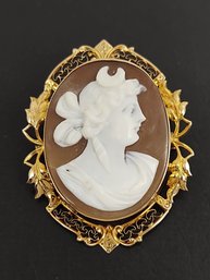 ANTIQUE 10K GOLD CARVED SHELL CAMEO BROOCH / PENDANT