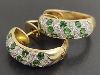 STUNNING 14K GOLD DIAMOND & EMERALD HUGGIE HOOP EARRINGS