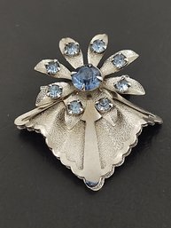 VINTAGE BLUE RHINESTONE BROOCH