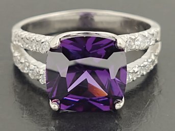 STUNNING STERLING SILVER PURPLE & WHITE CZ RING