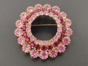 VINTAGE PINK & RED RHINESTONE CIRCLE BROOCH