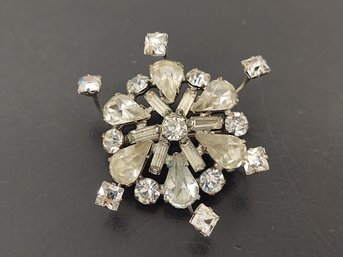 VINTAGE RHINESTONE BROOCH