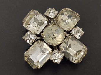 VINTAGE RHINESTONE BROOCH