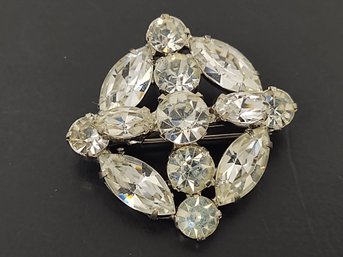 VINTAGE RHINESTONE BROOCH