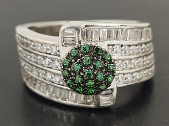 BEAUTIFUL STERLING SILVER GREEN & WHITE CZ RING