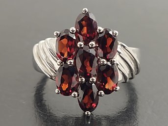 BEAUTIFUL STERLING SILVER GARNET CLUSTER RING