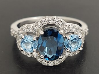 BEAUTIFUL STERLING SILVER TWO TONE BLUE TOPAZ & WHITE SAPPHIRE RING