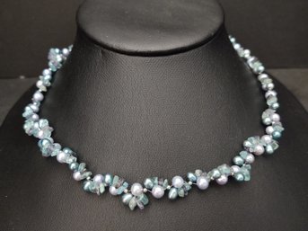 VINTAGE HONORA COLLECTION STERLING SILVER DYED BLUE PEARL & GLASS NECKLACE