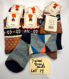 WHOLSALERS CLOSEOUT - BRAND NEW LOT OF 7 PAIR OF WOOL BLEND SOCKS - $84.00 RETAIL - LOT # 1 4