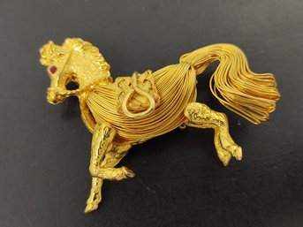 VINTAGE GOLD TONE WIRE HORSE BROOCH