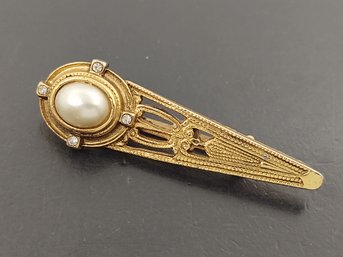 VINTAGE VICTORIAN REVIVAL FAUX PEARL HALLEY'S COMET BROOCH