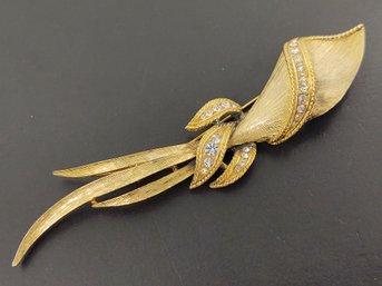 VINTAGE LILY BROOCH