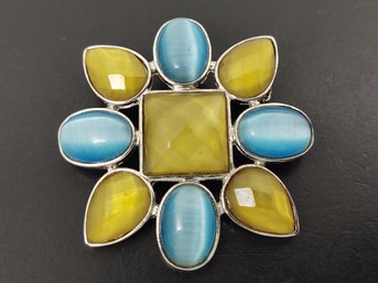 VINTAGE MOONGLOW LUCITE BROOCH