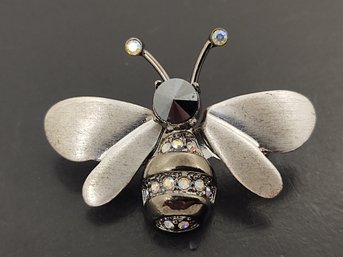 VINTAGE BUMBLE BEE BROOCH