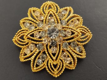 VINTAGE RHINESTONE BROOCH