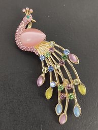 VINTAGE RHINESTONE MOONGLOW LUCITE JELLY BELLY PEACOCK BROOCH