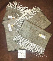 WHOLSALERS CLOSEOUT - BRAND NEW LOT OF 4 CASHMERE FEEL DESIGNER STYLE SCARVES - $60.00 RETAIL - LOT # 17