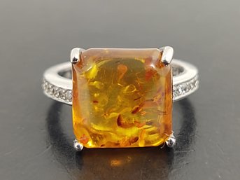 BEAUTIFUL STERLING SILVER AMBER & WHITE TOPAZ RING