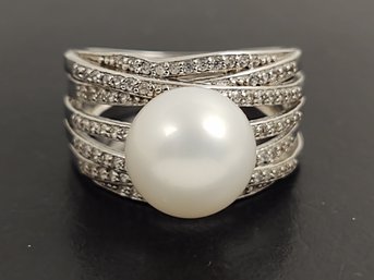 STUNNING STERLING SILVER 10mm PEARL & WHITE TOPAZ RING