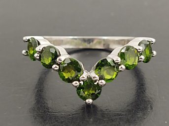 BEAUTIFUL STERLING SILVER CHEVRON SHAPED CHROME DIOPSIDE RING