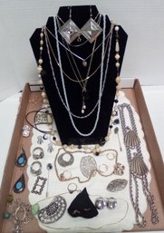 Pretty Lot Of Necklaces, Earrings, Bracelets, Pins, Rings & Single Pieces For Jewelry Making Or Crafts JJ/A4