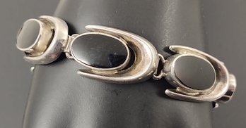 VINTAGE MEXICAN STERLING SILVER ONYX BRACELET