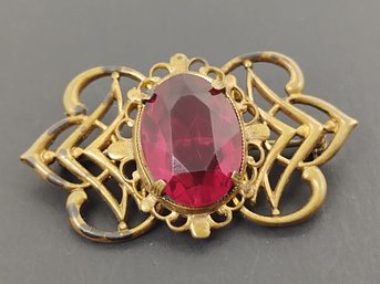 ANTIQUE ART NOUVEAU BRASS & RUBY RED GLASS BROOCH