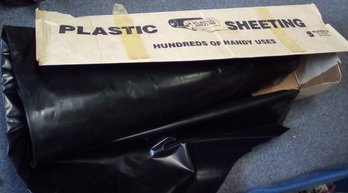 Large Roll Of Heavy Gauge Plastic #c201006BK - Sunbelt Plastics Box Marked 20 Ft X 100 Ft 2000 Square Ft