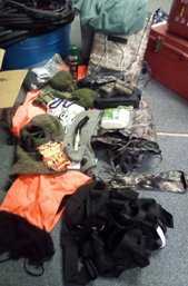 Hunting Lot - Camo Accessories - Hoodies, Cushion, Tarp, Cover Safety Harness, First Aid Kit, Fleece
