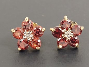 BEAUTIFUL 14K GOLD GARNET & DIAMOND FLOWER EARRINGS