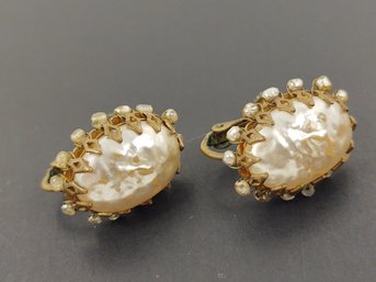 VINTAGE DESIGNER MIRIAM HASKELL FAUX PEARL EARRINGS