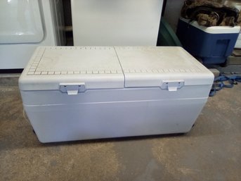 Huge Cooler With Independant Side By Side Top Lids Along With Side Handles Plus Drain In Lower Interior