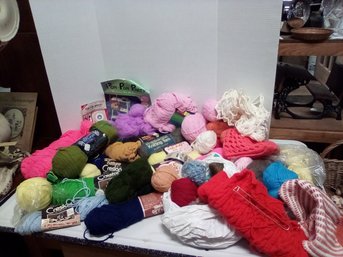 Large Lot Of Yarn, Some 100 Wool - Big Savings Compared To Craft Shops On This Collection   KSS/CVBKA