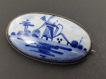 VINTAGE STERLING SILVER DELFT WINDMILL BROOCH