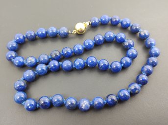 VINTAGE 18K GOLD LAPIS LAZULI BEADED NECKLACE