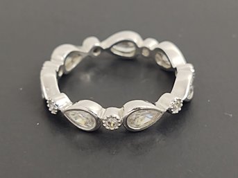 STUNNING STERLING SILVER CZ BAND RING