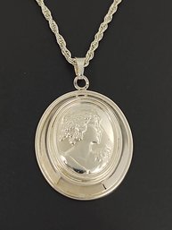 BEAUTIFUL STERLING SILVER CAMEO PENDANT NECKLACE