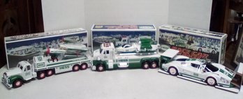 3 New In The Box Hess Toys - 2002 Truck/airplane-2014 Truck/space Cruiser-2009 Race Carracer  JDC3