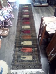 Vintage 2.5 Ft X 10 Ft Runner Carpet / Or For Wall Display - With An Attractive Pattern & Soft Fibers   SS/C1