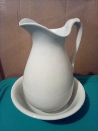 Vintage White Ceramic Pitcher & Bowl In Classic Style    Bsmt