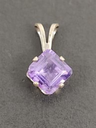SMALL VINTAGE STERLING SILVER AMETHYST PENDANT