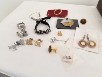 Jewelry Lot Including Cufflinks