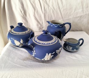 Wedgwood Made In England Tea Set