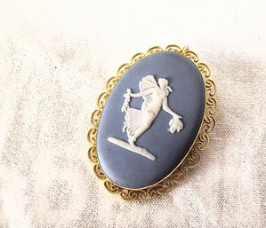 14K Framed Vintage Wedgewood Pin/ Brooch, Marked Van Del