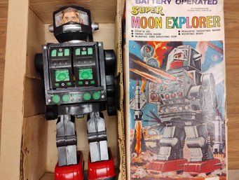 1960s Battery Operated Super Moon Explorer Robot Made In Japan