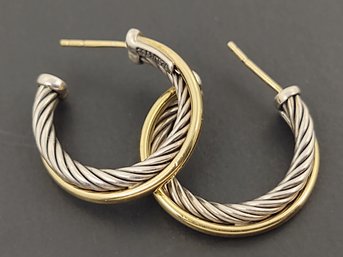 BEAUTIFUL DESIGNER DAVID YURMAN STERLING SILVER / 18K GOLD CROSSOVER HOOP EARRINGS