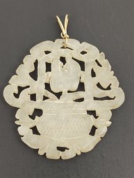 VINTAGE CHINESE 10K GOLD CARVED HARDSTONE PENDANT