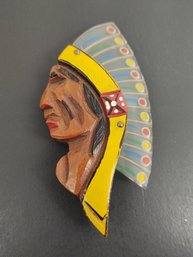 VINTAGE CARVED WOODEN NATIVE AMERICAN INDIAN CHIEF BROOCH W/ LUCITE HEAD DRESS